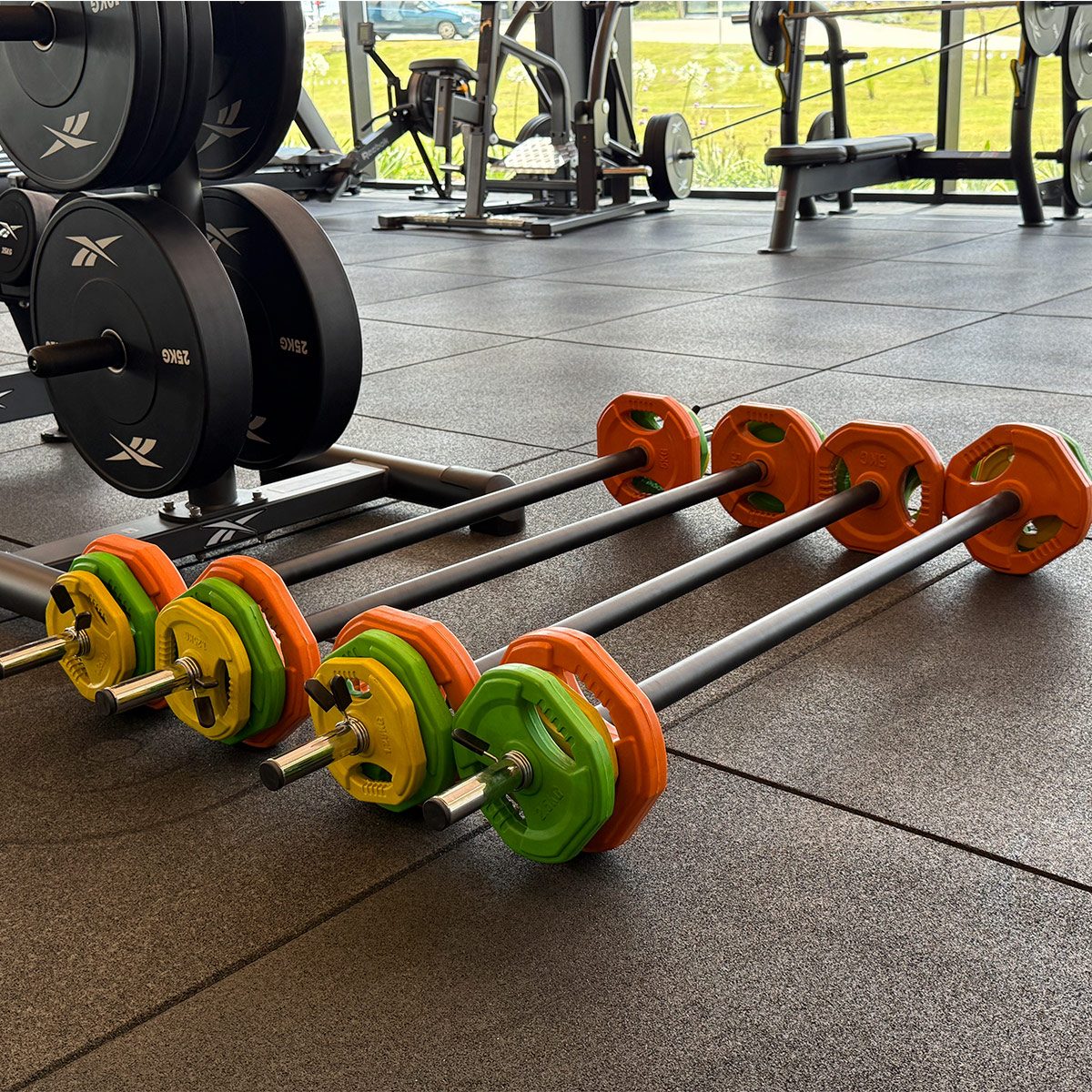 Set Barra Body Pump Fitness 2,5KG +17,5kg Discos Athletic